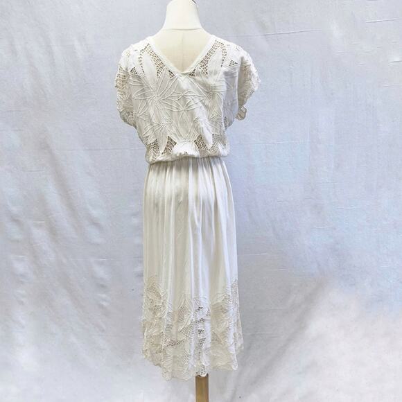 Lassy Doll white Rayon & crochet detail button up blouson midi dress size large - Picture 5 of 16